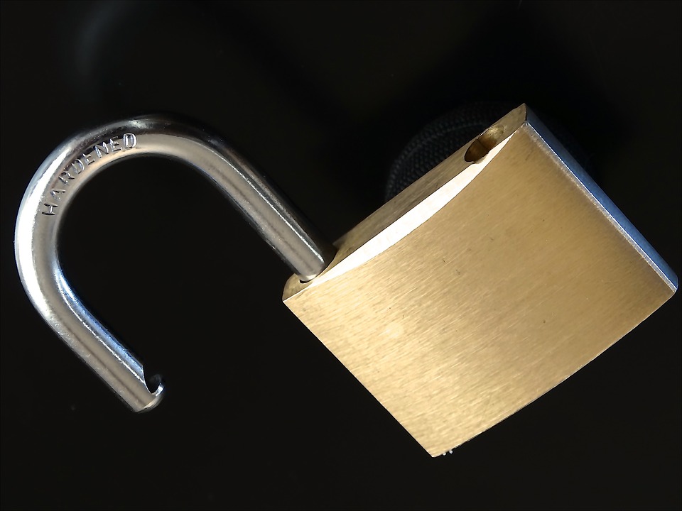 Breaking Down the Benefits and Risks of Unsecured Personal Loans: A Comprehensive Guide