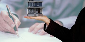 US Mortgage Rates Dip to 6.27%, Sparking Renewed Interest Amid Economic Uncertainty