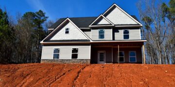 Mortgage Rates Surge: What This Means for Homebuyers in 2023