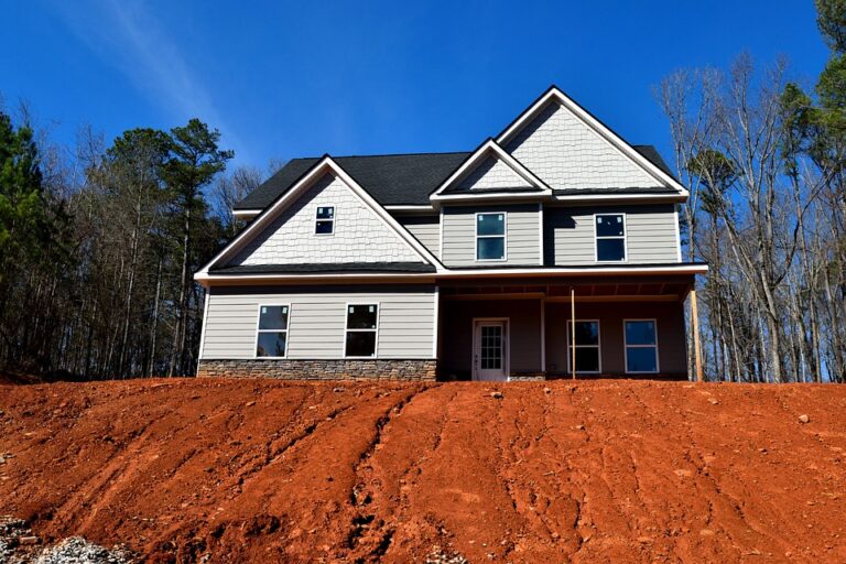 Mortgage Rates Surge: What This Means for Homebuyers in 2023