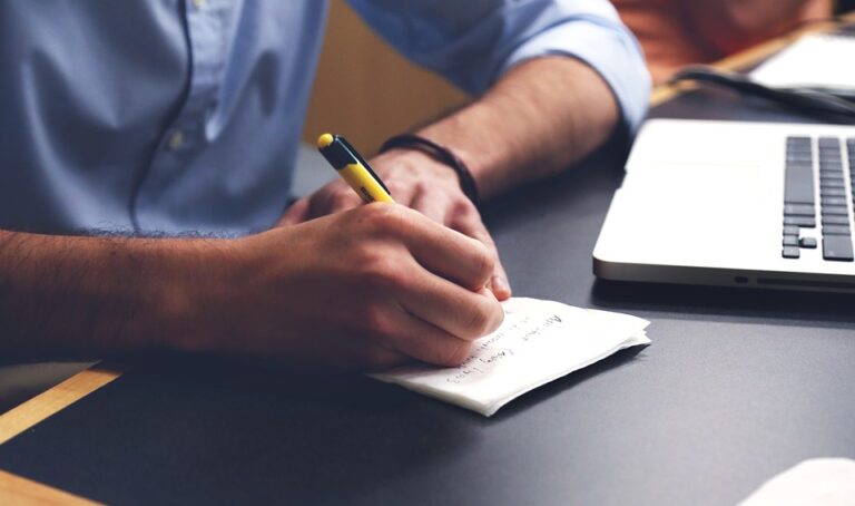 US Small Businesses Rally as Economy Recovers: Innovative Strategies for 2023 Success