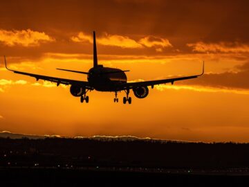 Air Travel Surge: Tips to Navigate the Busy Fall Flight Season