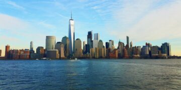 US Regulators Tighten Grip on Stablecoins: What Investors Need to Know Now